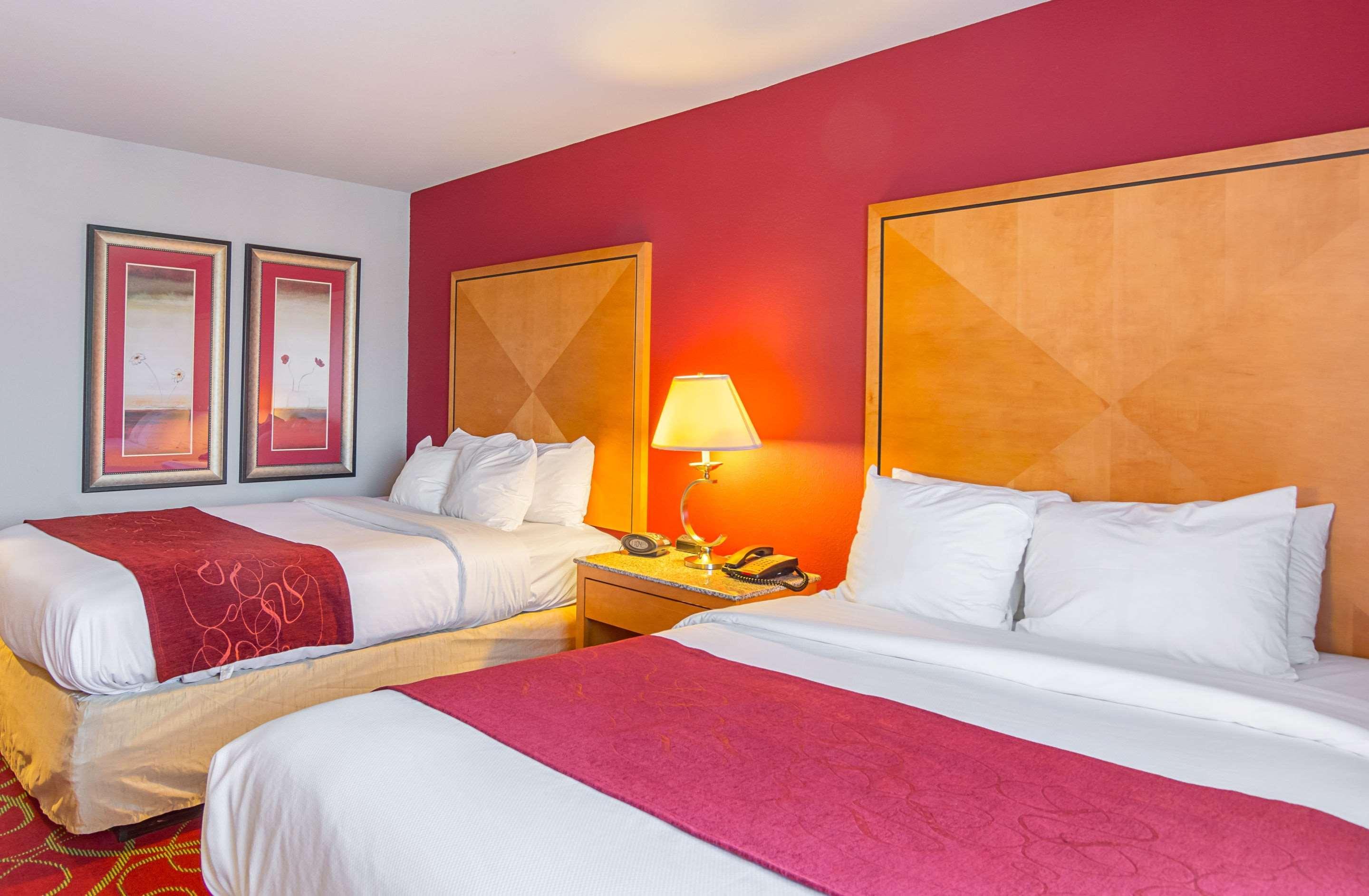 คอมฟอร์ต สวีท แอท เวอร์จิเนีย เซ็นเตอร์ คอมมอน Hotel เกลน อัลเลน ภายนอก รูปภาพ
