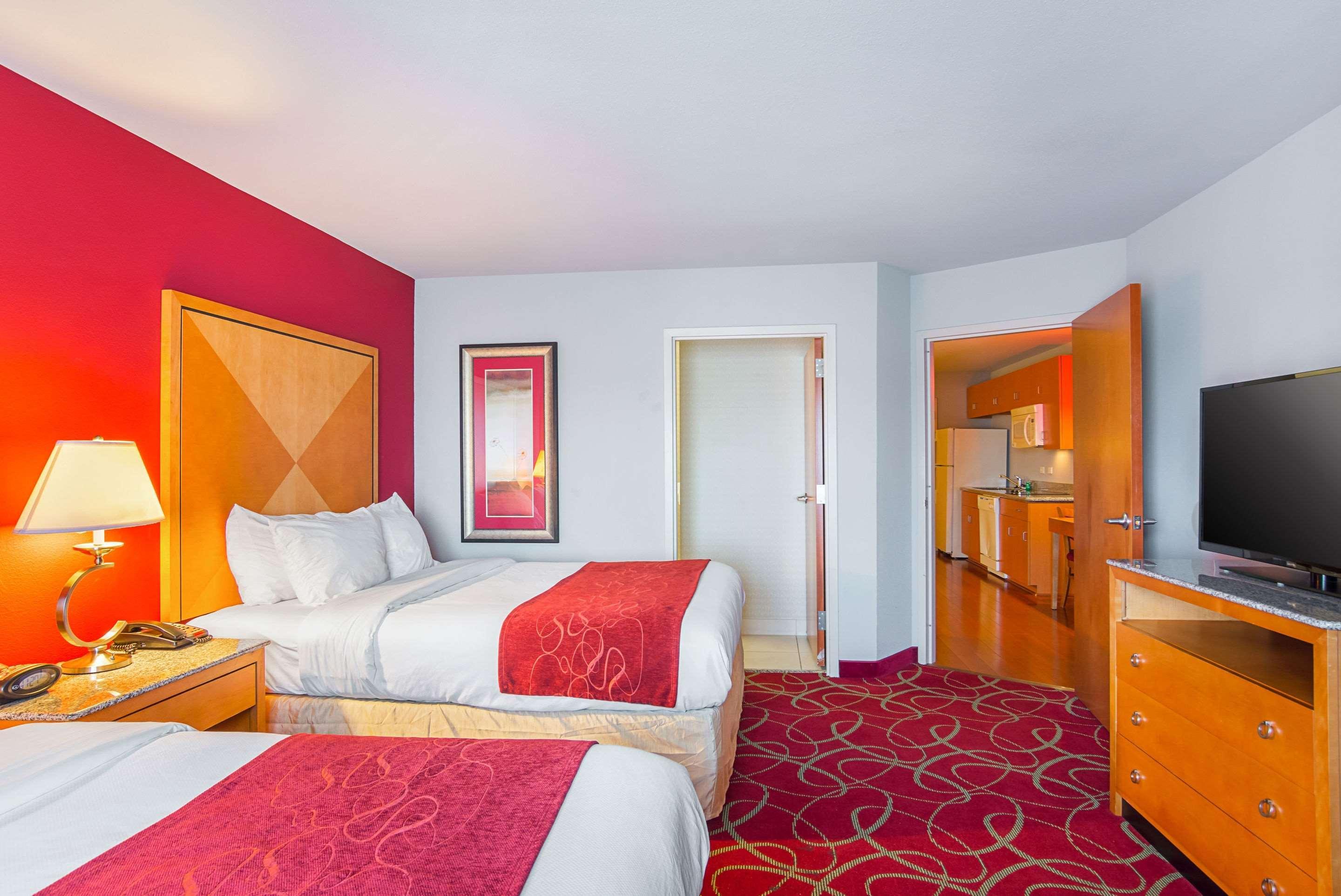 คอมฟอร์ต สวีท แอท เวอร์จิเนีย เซ็นเตอร์ คอมมอน Hotel เกลน อัลเลน ภายนอก รูปภาพ