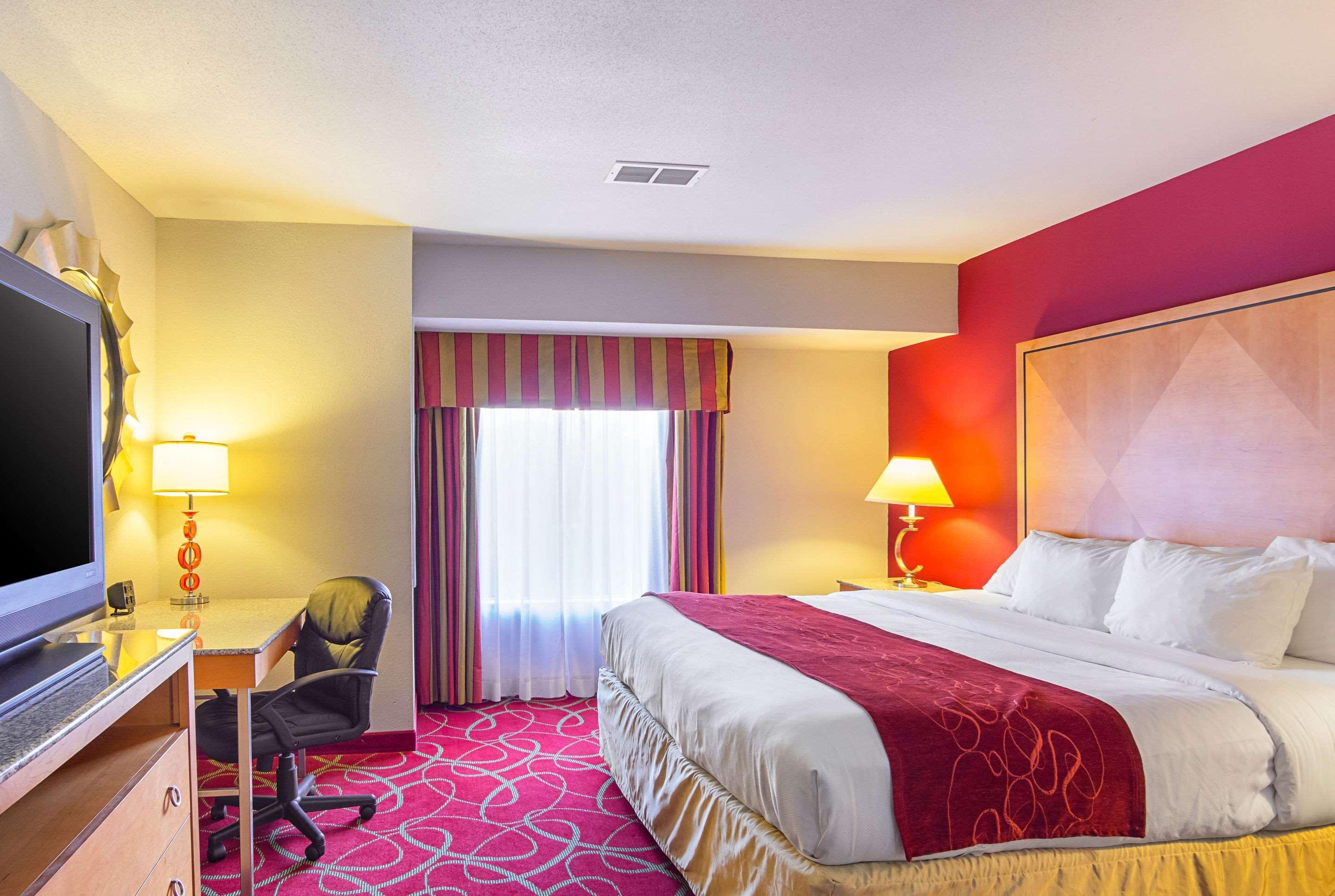 คอมฟอร์ต สวีท แอท เวอร์จิเนีย เซ็นเตอร์ คอมมอน Hotel เกลน อัลเลน ภายนอก รูปภาพ