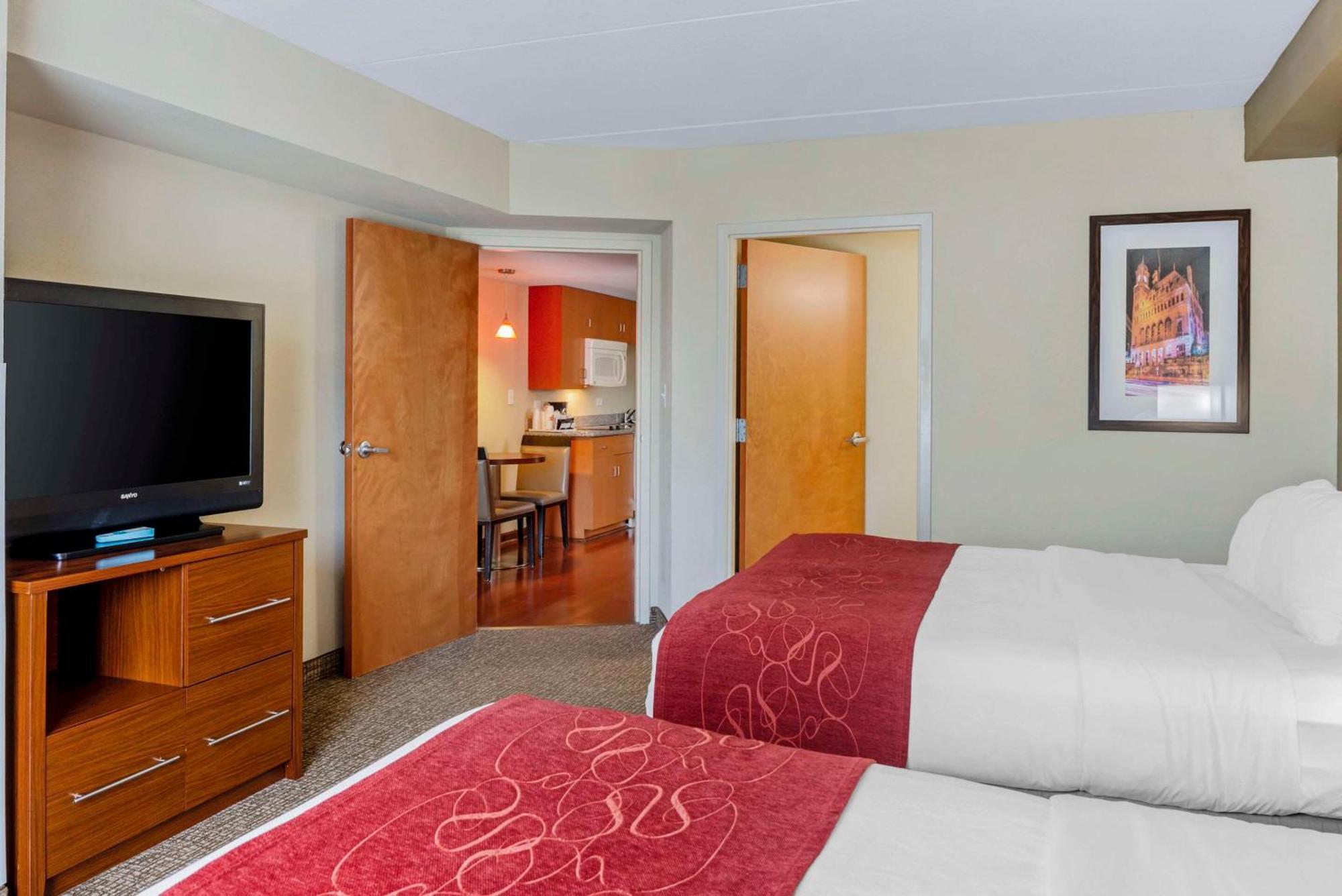 คอมฟอร์ต สวีท แอท เวอร์จิเนีย เซ็นเตอร์ คอมมอน Hotel เกลน อัลเลน ภายนอก รูปภาพ