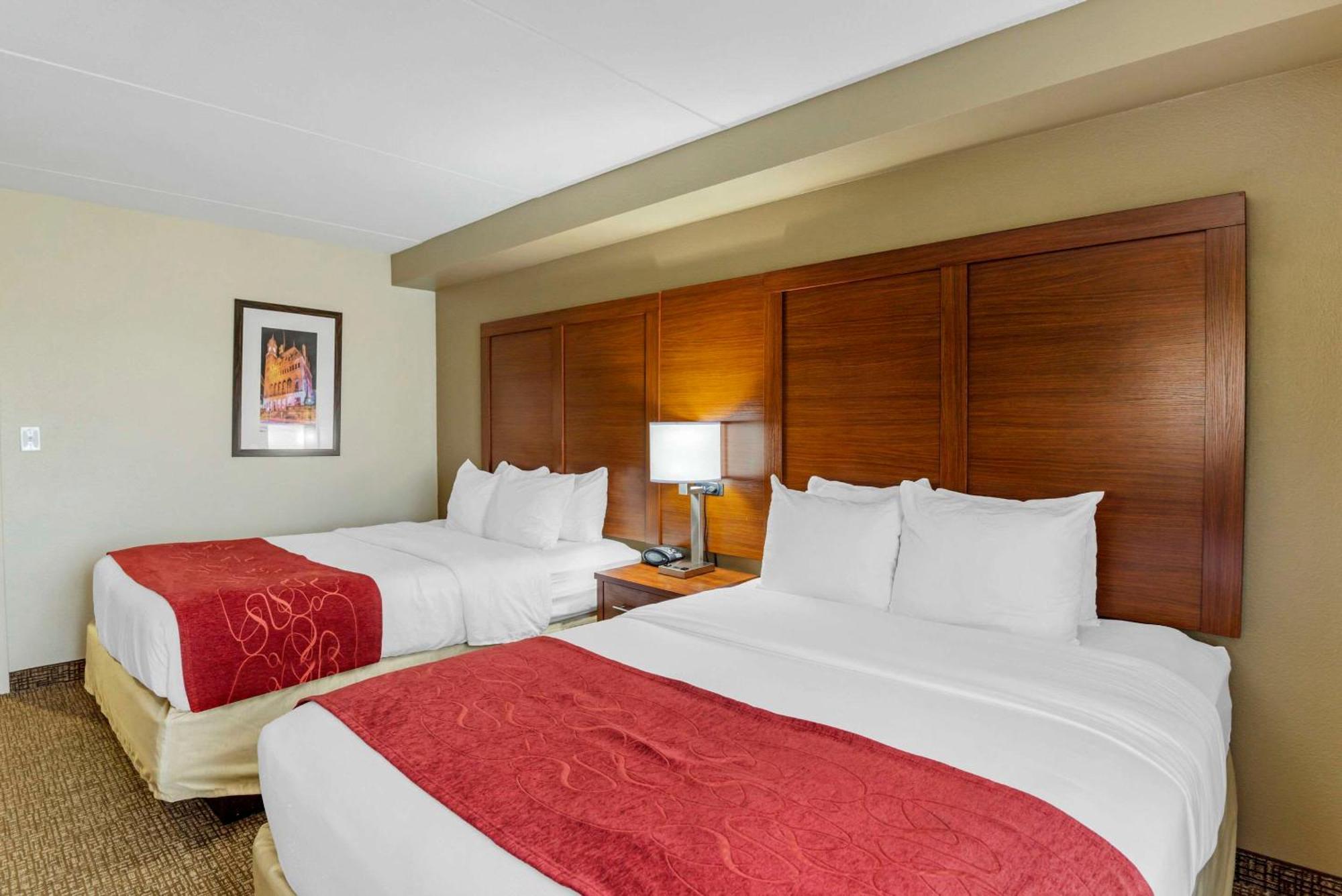 คอมฟอร์ต สวีท แอท เวอร์จิเนีย เซ็นเตอร์ คอมมอน Hotel เกลน อัลเลน ภายนอก รูปภาพ