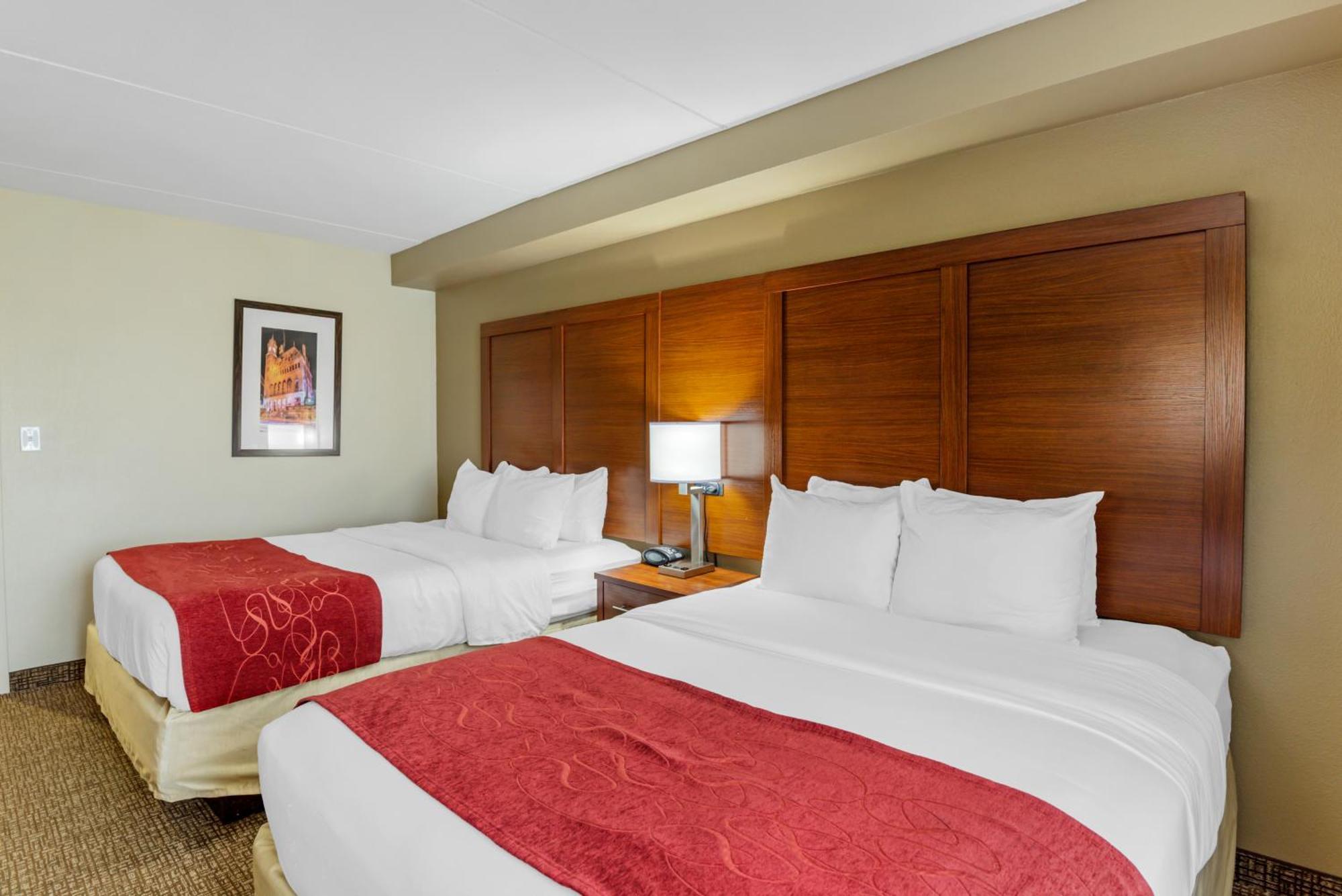 คอมฟอร์ต สวีท แอท เวอร์จิเนีย เซ็นเตอร์ คอมมอน Hotel เกลน อัลเลน ภายนอก รูปภาพ