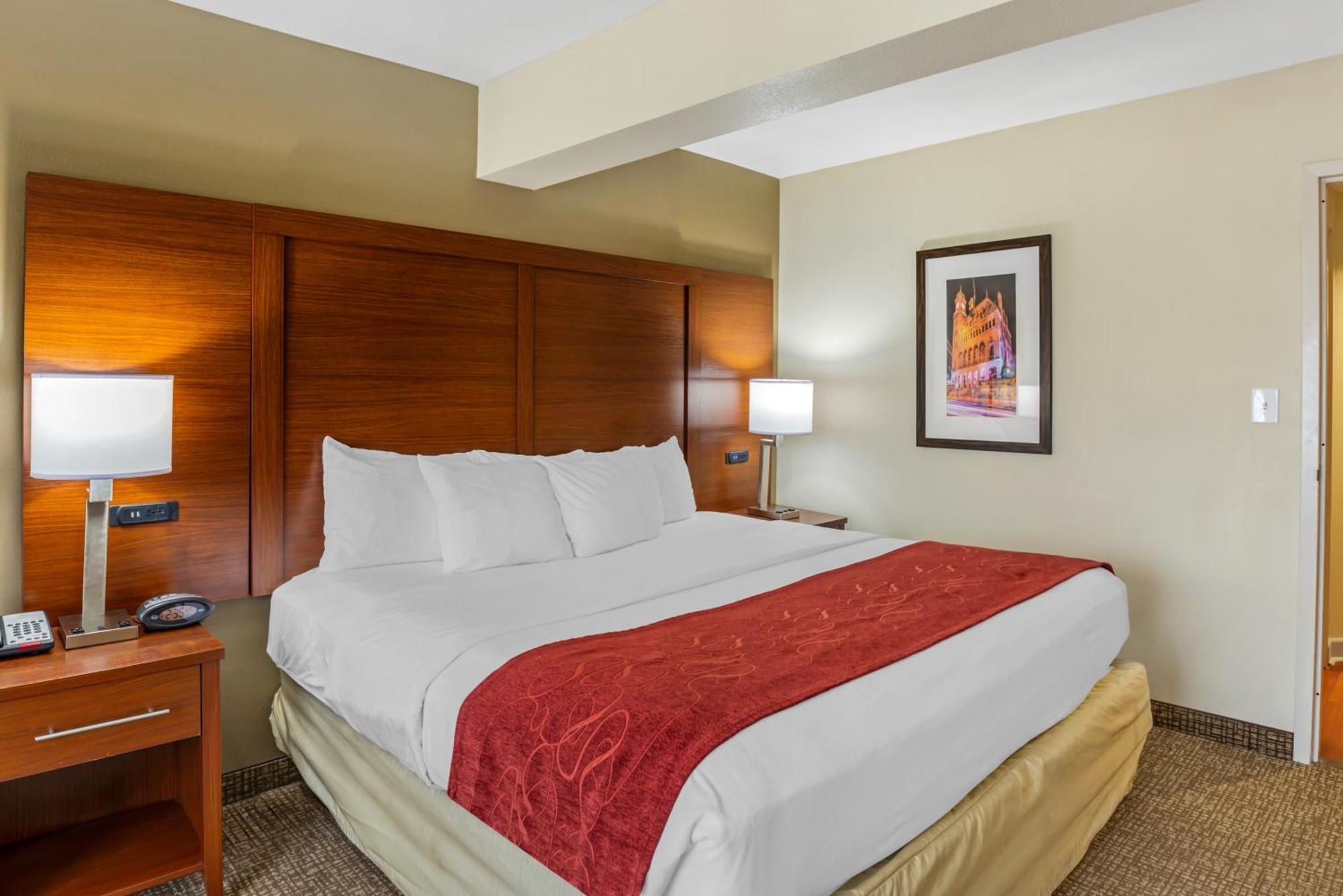 คอมฟอร์ต สวีท แอท เวอร์จิเนีย เซ็นเตอร์ คอมมอน Hotel เกลน อัลเลน ภายนอก รูปภาพ