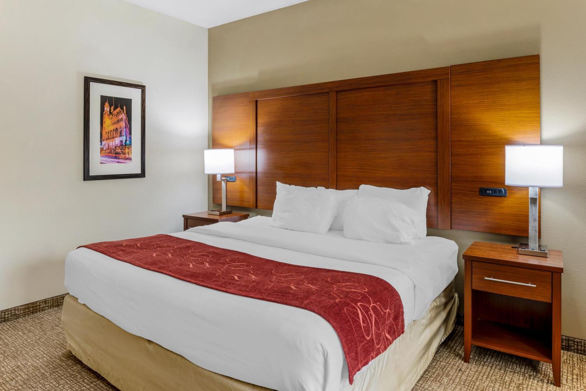 คอมฟอร์ต สวีท แอท เวอร์จิเนีย เซ็นเตอร์ คอมมอน Hotel เกลน อัลเลน ภายนอก รูปภาพ